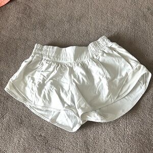 Lululemon Hotty Hot shorts 2.5 in low rise